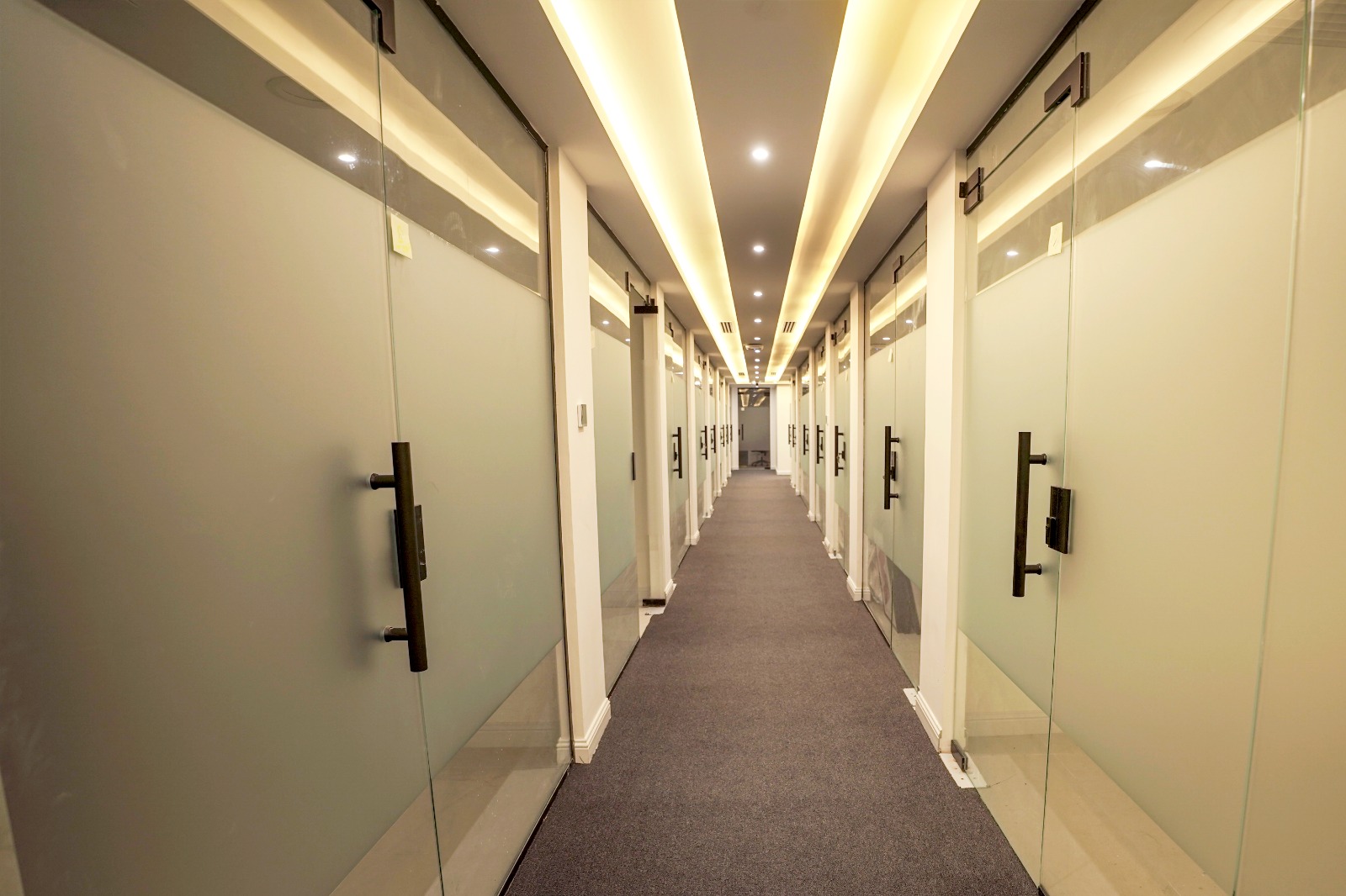 Fully Furnished Office for Rent in Dubai | Affordable & Premium Business Center in Dubai